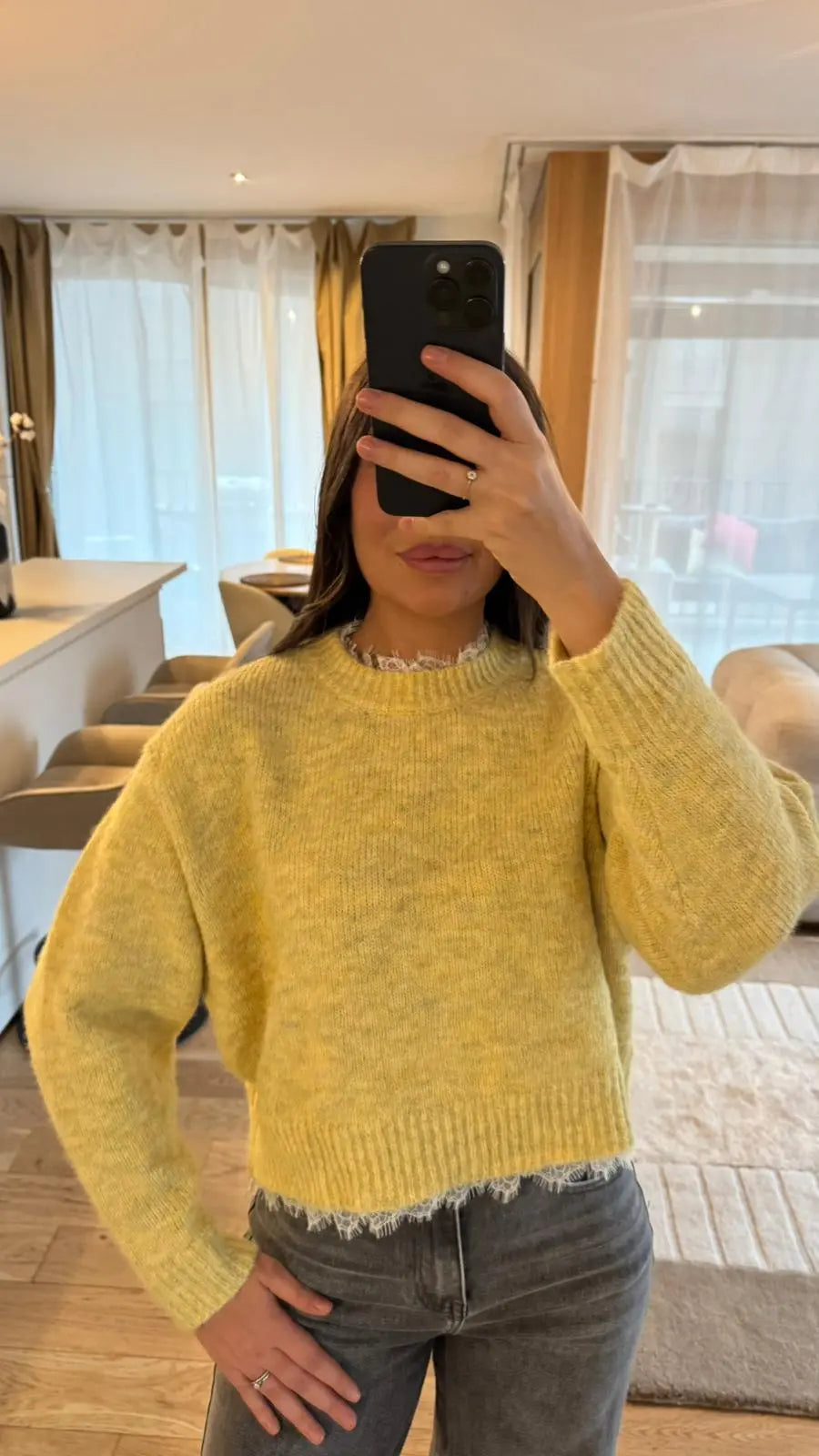 Pull Court Jaune Doux ALMA